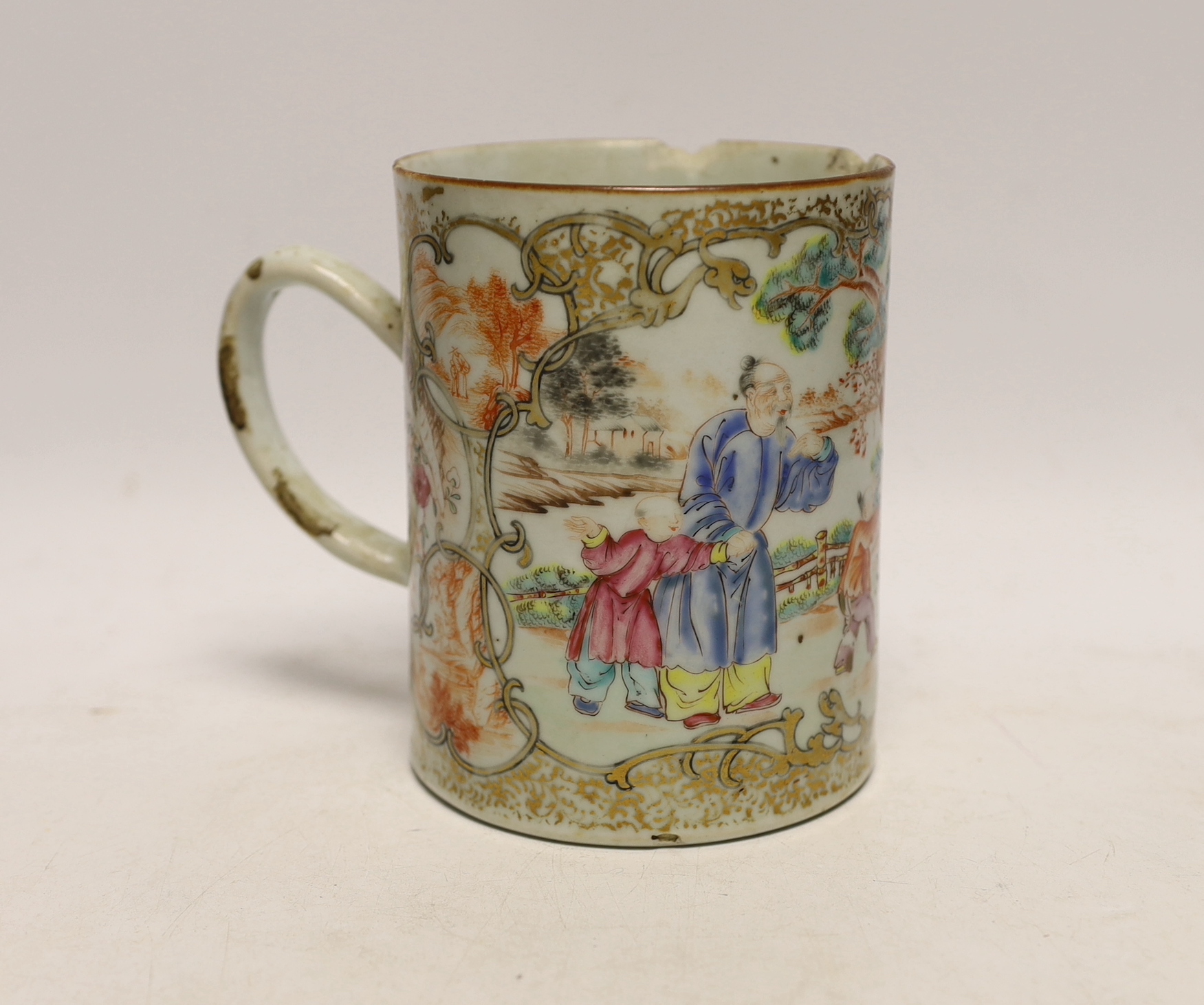 A Chinese famille rose mug, Qianlong period, 13cm high